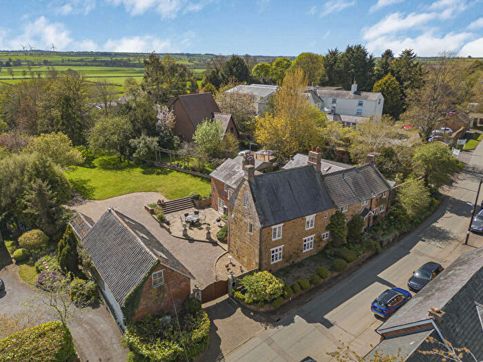 5 Bedroom House For Sale In Hemsby House, Great Oxendon, Market Harborough, Northamptonshire, LE16