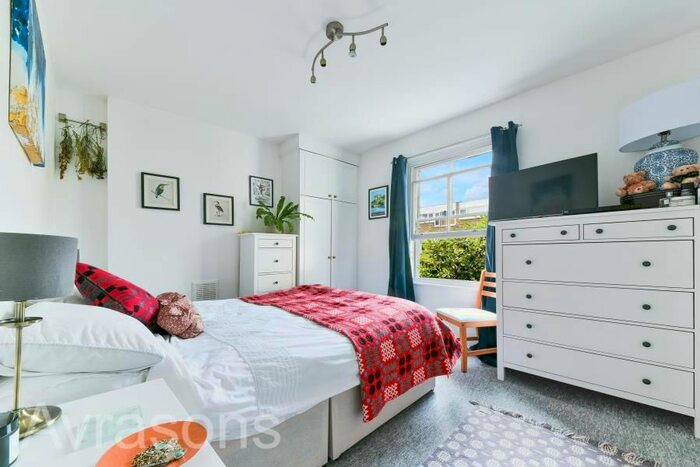 1 Bedroom Flat To Rent In Fentiman Road, London, SW8