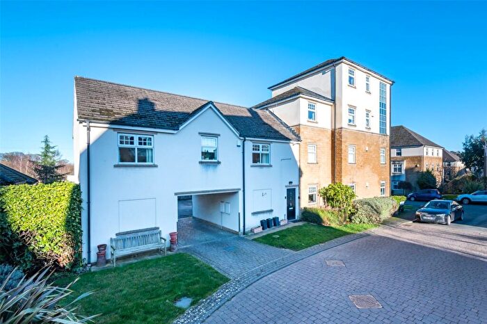 2 Bedroom Flat To Rent In Kingsdale Avenue, Menston, Ilkley, West Yorkshire, LS29