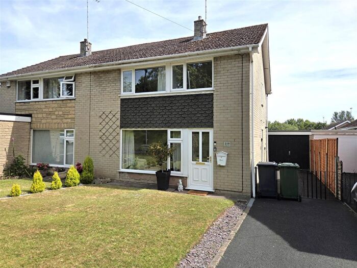 3 Bedroom Semi Detached House For Sale In Trimpley Drive, Kidderminster, DY11