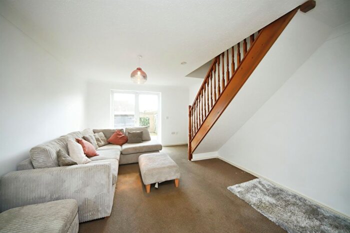 2 Bedroom Terraced House For Sale In Cheddon Mews, Taunton, TA2