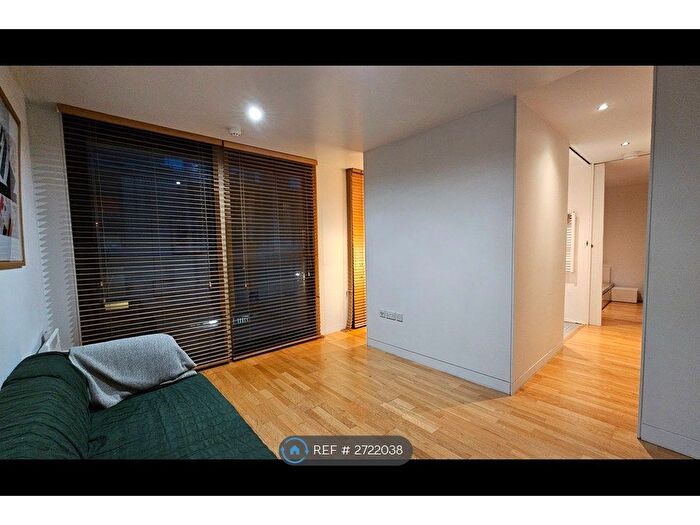 1 Bedroom Flat To Rent In Ellesmere Street, Manchester, M15