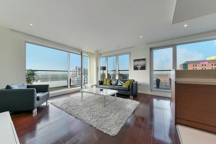 2 Bedroom Flat To Rent In Oakland Quay, Canary Wharf, London, E14
