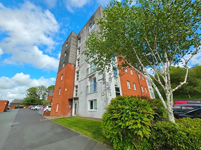 2 Bedroom Flat For Sale In Lancashire Court, Federation Road, Burslem, Stoke-On-Trent, ST6