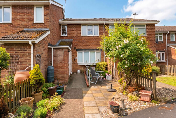 1 Bedroom Maisonette For Sale In Wheat Croft, Bishop's Stortford, Hertfordshire, CM23