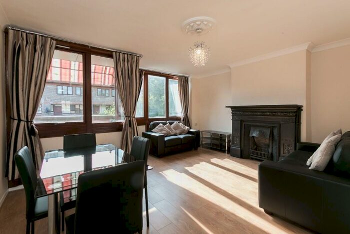 3 Bedroom Apartment To Rent In Purcell Street, Hoxton, London, N1