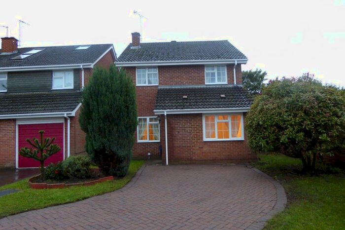 4 Bedroom Detached House To Rent In Godstow Close, Woodley, Reading, RG5