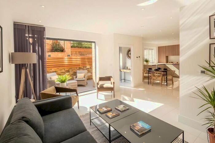 4 Bedroom Mews To Rent In Coachworks Mews, Pattison Road, Hampstead, NW2