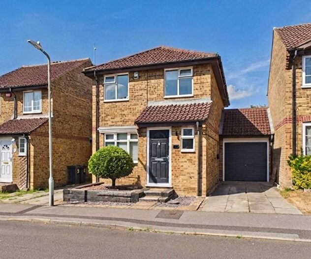 4 Bedroom Link Detached House For Sale In Drake Road, Willesborough, TN24