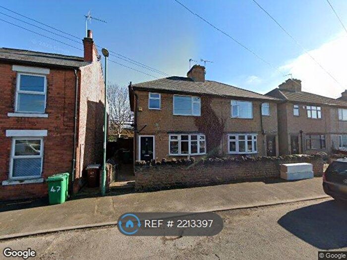 3 Bedroom Semi-Detached House To Rent In Thames Street, Nottingham, NG6
