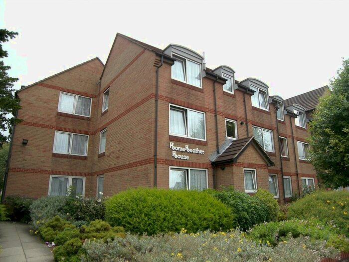 1 Bedroom Flat To Rent In Beehive Lane, Ilford, IG4