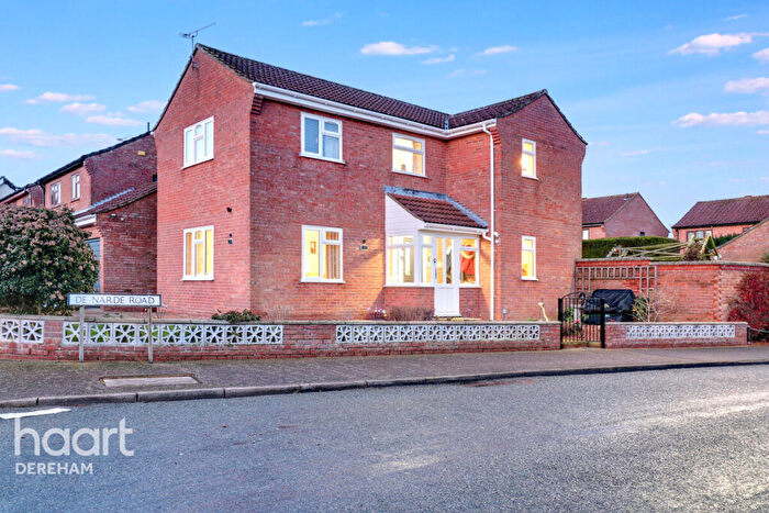 3 Bedroom Detached House For Sale In De-Narde Road, Dereham, NR19