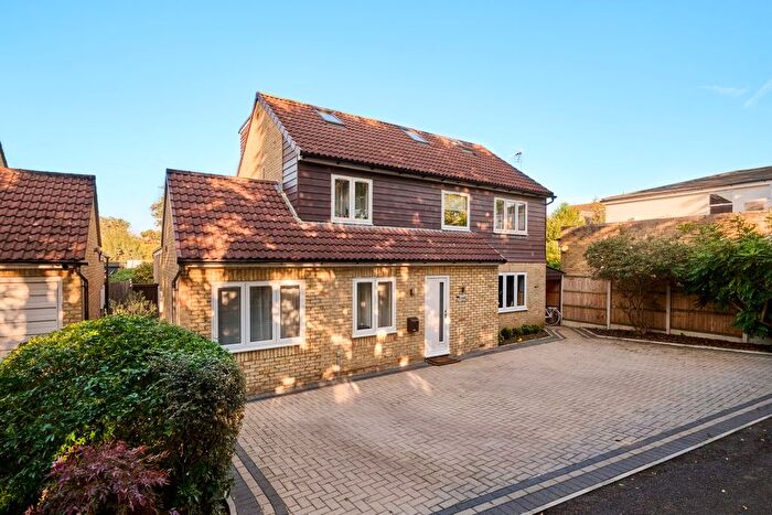 5 Bedroom Detached House For Sale In Lock Road, Ham, TW10