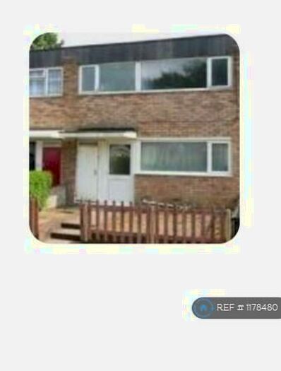 3 Bedroom Terraced House To Rent In Carron Court, Bletchley, Milton Keynes, MK2