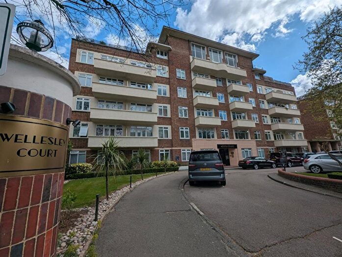 2 Bedroom Property To Rent In Maida Vale, London, W9