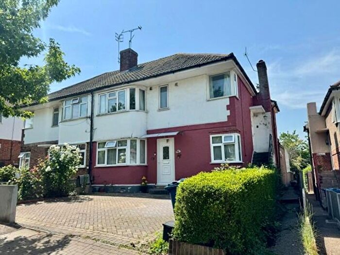 2 Bedroom Maisonette For Sale In Shaftesbury Avenue, South Harrow, Harrow, HA2
