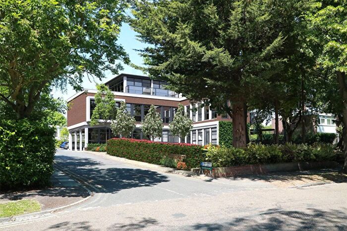 2 Bedroom Flat For Sale In Blackheath Park, London, SE3