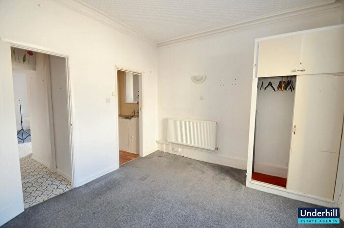 1 Bedroom Flat For Sale In Flat, West Cliff, Dawlish, EX7