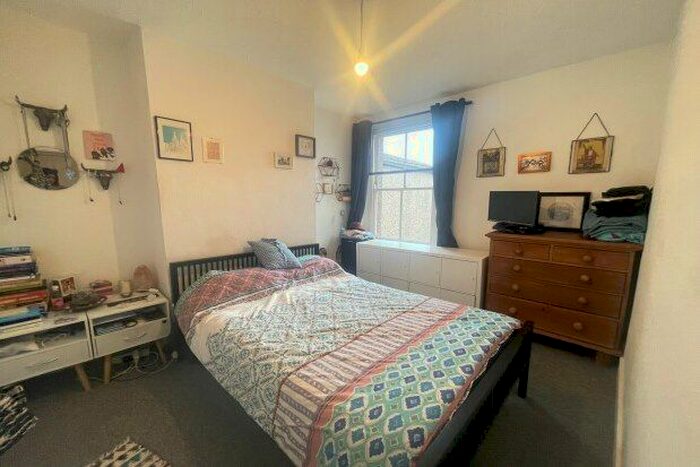 1 Bedroom Flat To Rent In Turner Road, London, E17