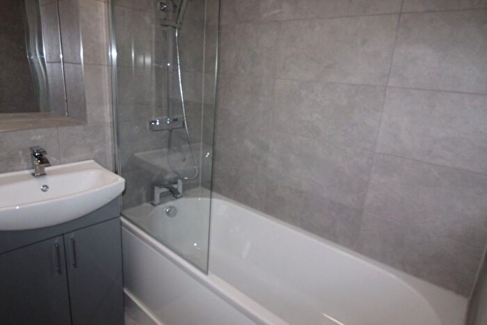 5 Bedroom Detached House To Rent In Heol Gwendoline, Barry, CF62