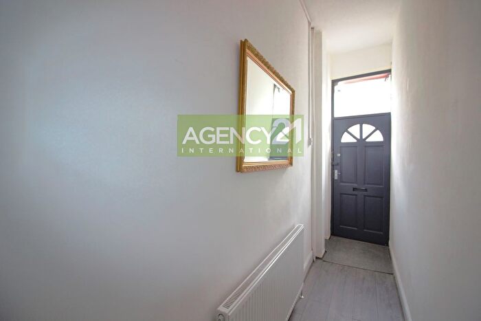 1 Bedroom Maisonette To Rent In High Road, Leytonstone, E11