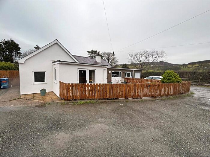 3 Bedroom Bungalow For Sale In Nefyn, Pwllheli, Gwynedd, LL53