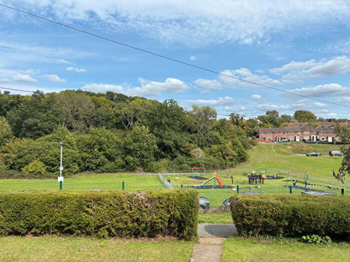 3 Bedroom Terraced House For Sale In Jocketts Road, Hemel Hempstead, HP1