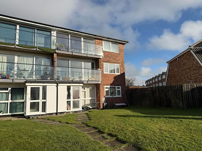 2 Bedroom Apartment For Sale In Moat Court, Gale Moor Avenue, Gosport, PO12