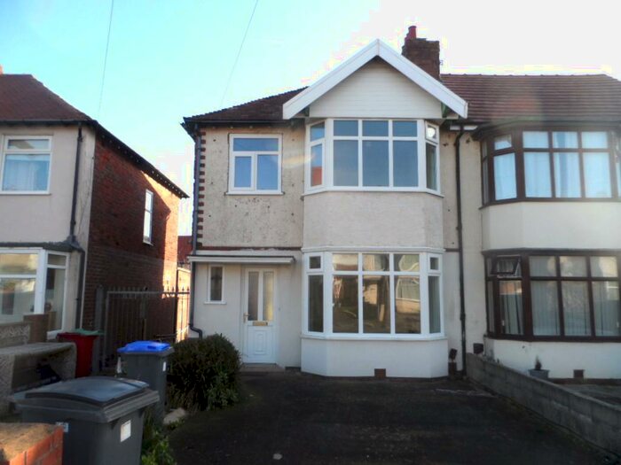 3 Bedroom Semi-Detached House To Rent In Repton Avenue, Blackpool, FY1