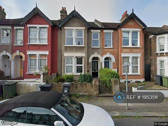 2 Bedroom Flat To Rent In Mount Pleasant Road, London, SE13