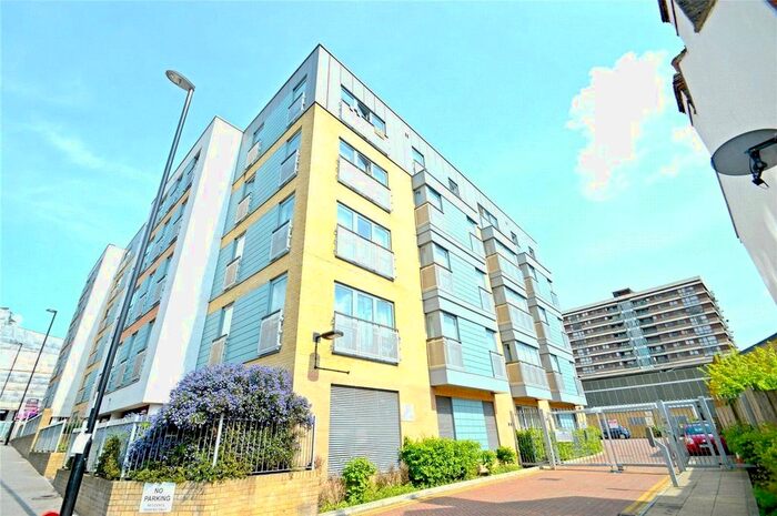 1 Bedroom Flat To Rent In Gary Court, London Road, Croydon, CR0