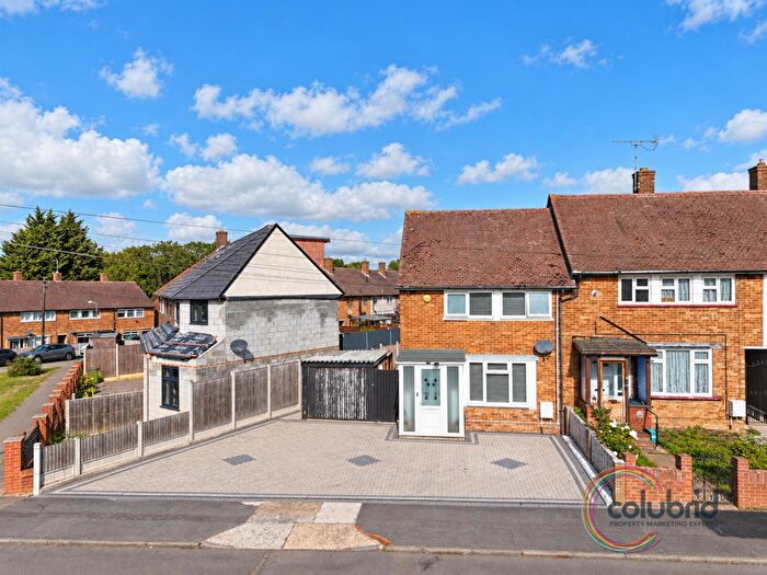 3 Bedroom End Of Terrace House For Sale In Cullen Square, South Ockendon, RM15
