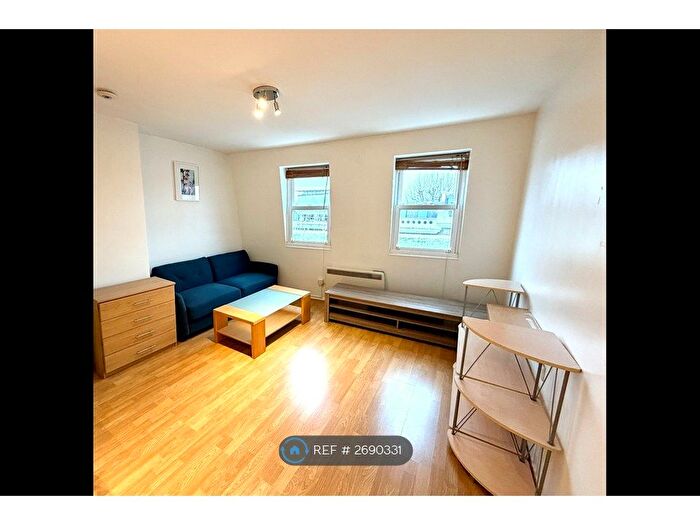 1 Bedroom Flat To Rent In Sinclair Road, London, W14