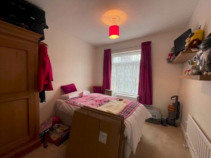 2 Bedroom Bungalow For Sale In Carlton Avenue, Narborough, Leicester, Leicestershire, LE19