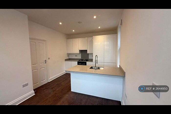 2 Bedroom Flat To Rent In Sydenham Road, London, SE26