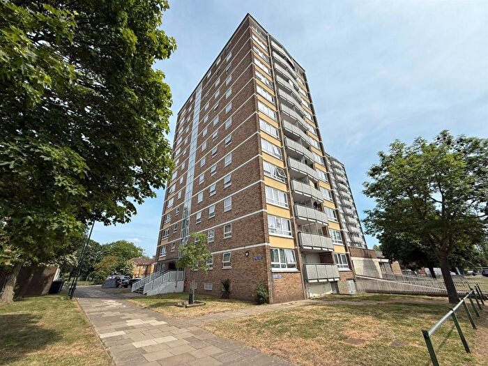 1 Bedroom Flat For Sale In Guernsey House, Eastfield Road, Enfield, EN3