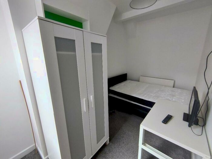 2 Bedroom Terraced House To Rent In Hinton St, Liverpool, L6