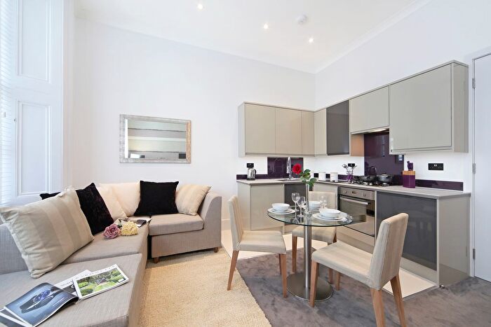 2 Bedroom Flat To Rent In St George's Drive, Pimlico, SW1V