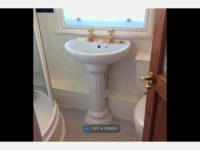 1 Bedroom Flat To Rent In Carlton St, Cheltenham GL52