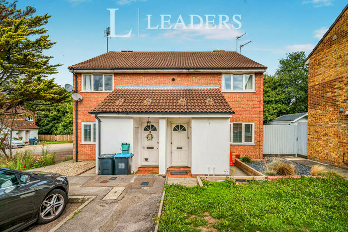 1 Bedroom Flat To Rent In Markwell Wood, Harlow, CM19