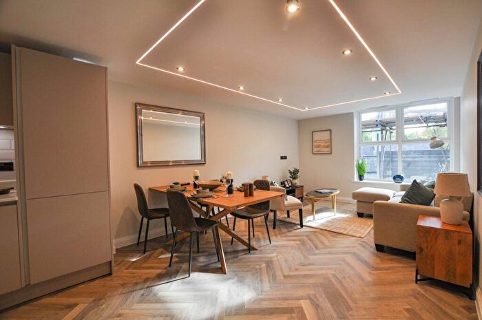 1 Bedroom Flat To Rent In Crown Mead, Wimborne, BH21