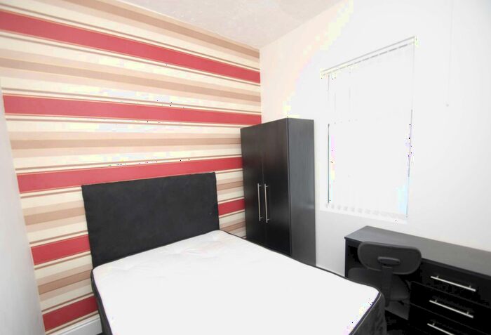 1 Bedroom House To Rent In Norbury Sreet, Manchester, M7