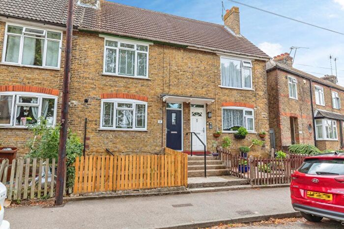2 Bedroom Terraced House For Sale In Beatty Avenue, Gillingham, ME7