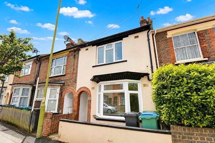 3 Bedroom Terraced House To Rent In Harwoods Road, Watford, Hertfordshire, WD18