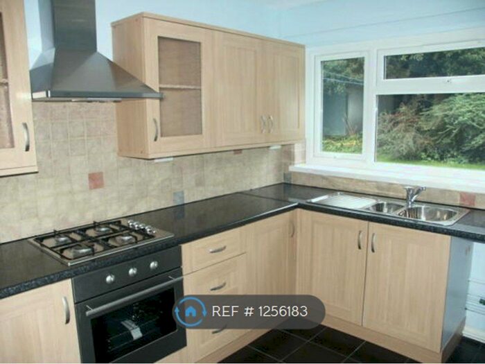 1 Bedroom Flat To Rent In Lilian Close, Norwich, NR6