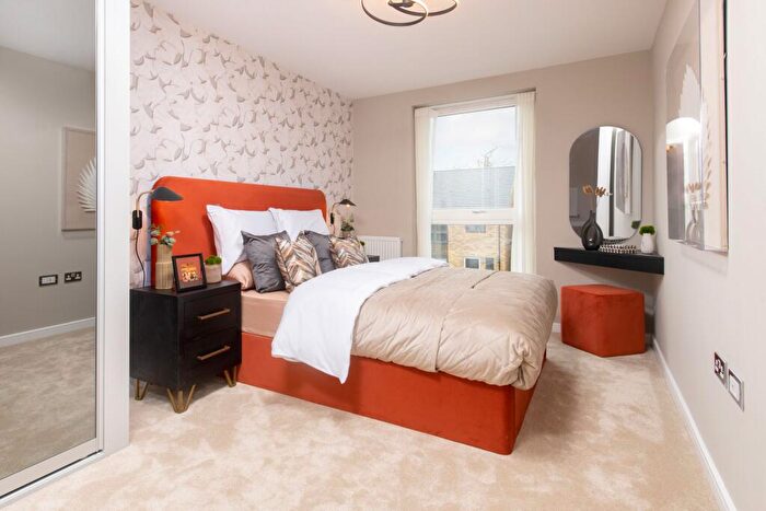 2 Bedroom Apartment For Sale In Belmont Park, Clivemont Road, Maidenhead, SL6