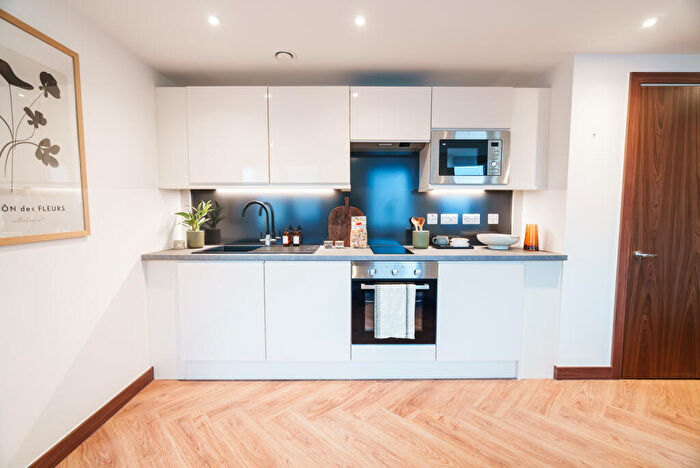 2 Bedroom Apartment To Rent In Apt, Live Oasis Merrion Street Gardens #, LS2