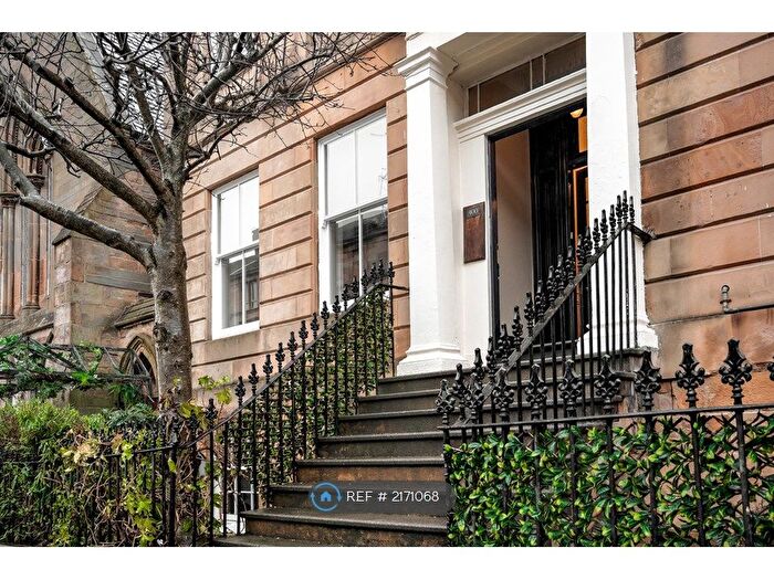 3 Bedroom Flat To Rent In Great Western Road, Glasgow, G4