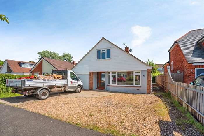 4 Bedroom Detached House For Sale In Harvest Road, Denmead, Waterlooville, PO7