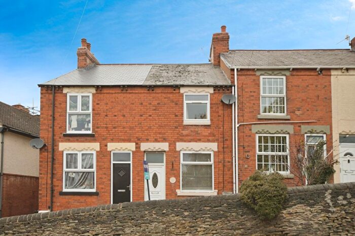2 Bedroom Terraced House For Sale In Handley Road, New Whittington, Chesterfield, S43